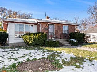 211 Hodson Ave, Mishawaka, IN 46544