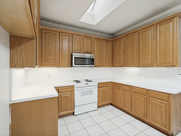 1156 Bent Oaks Dr — Photo 10