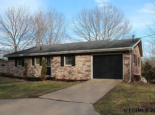 21630 Kings Rd, Dubuque, IA 52001