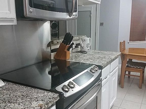4th image of 7962 Deer Meadow Dr