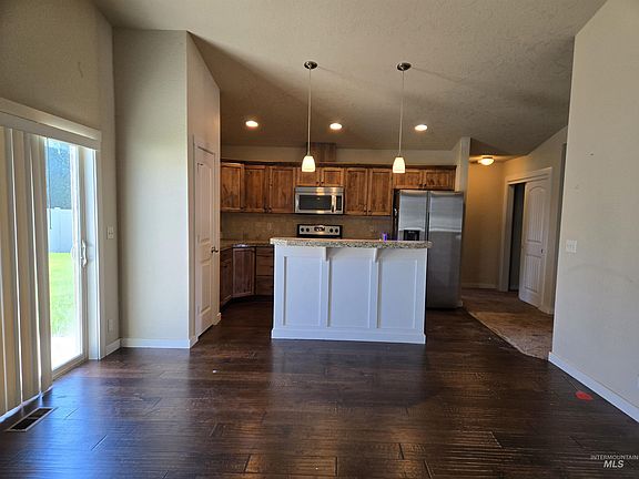 5th image of 2638 Dogwood Ave