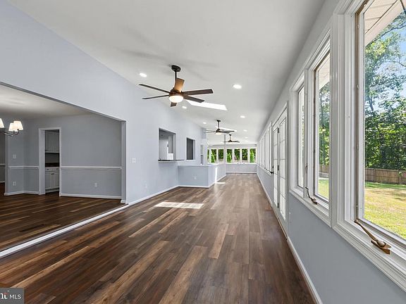 2nd image of 460 Blackshire Rd