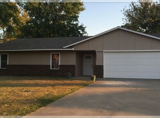 23808 E 102nd St S, Broken Arrow, OK 74014