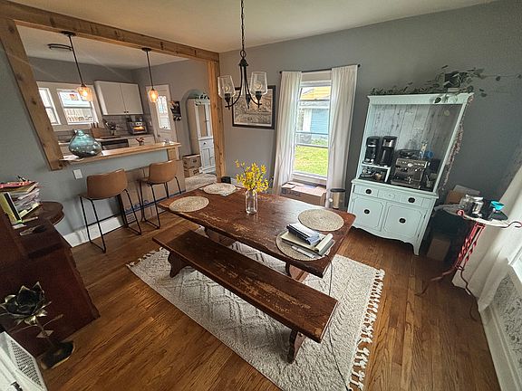 4th image of 4723 James St