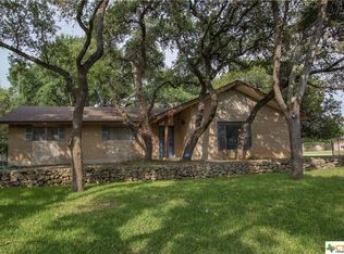 2 Mission Dr, New Braunfels, TX 78130
