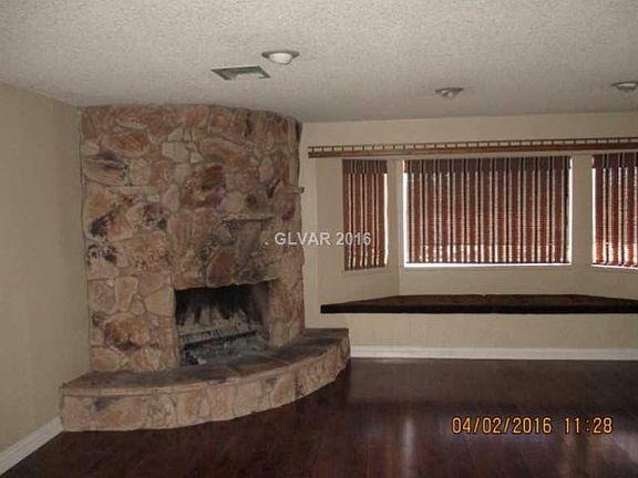 4th image of 1309 Squires St #0