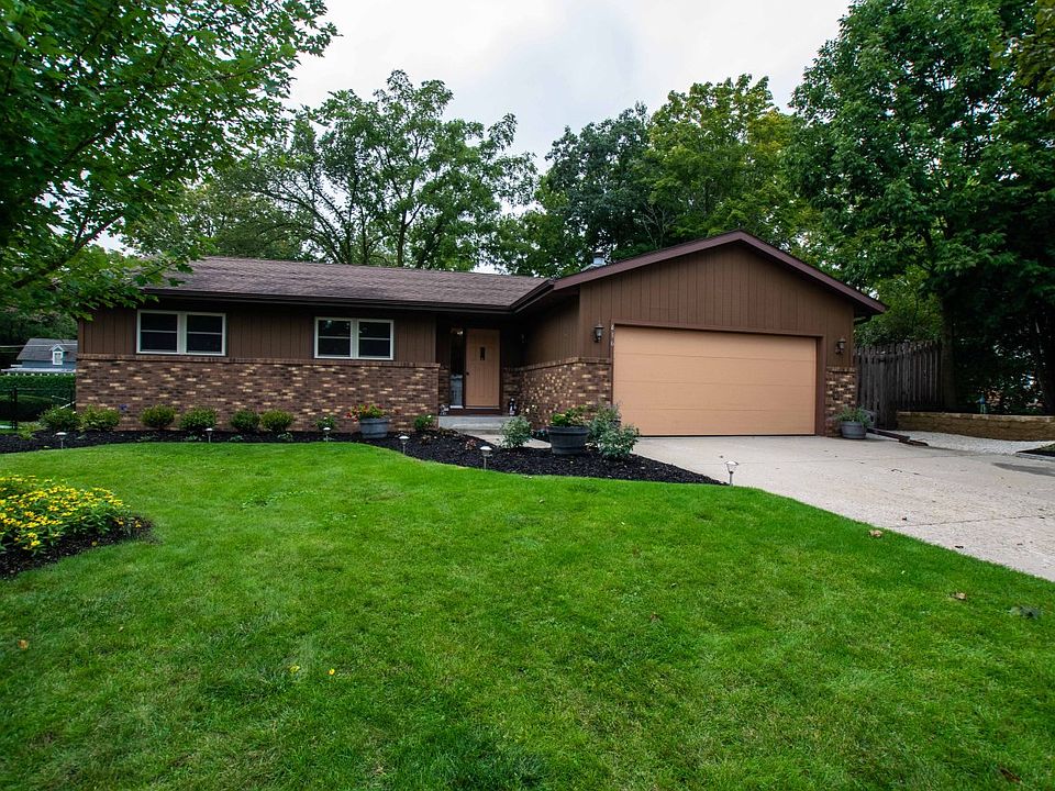 1st image of 416 W Miller Ct