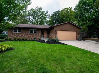 416 W Miller Ct, Lake Geneva, WI 53147
