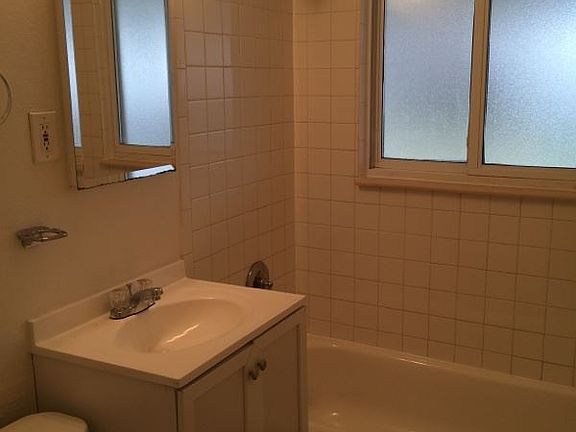 5th image of 745 Hooker St