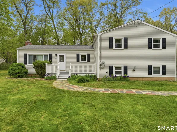 886 Overhill Drive, Suffield, CT 06078