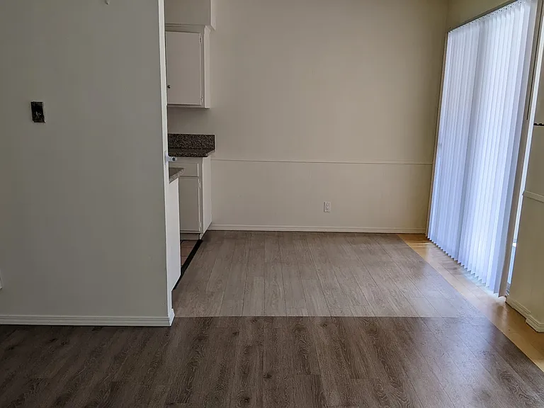 1401 College View Dr #7 — Photo 5