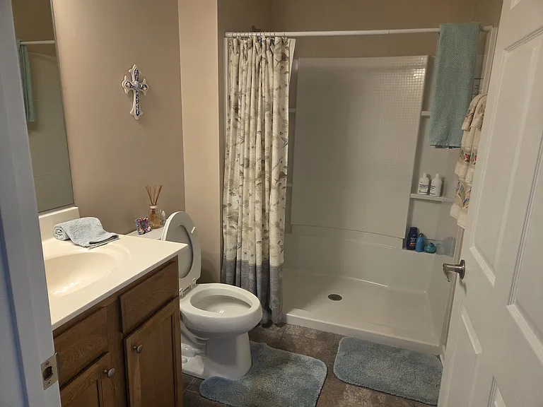 1114 Monroe Ave — Photo 3