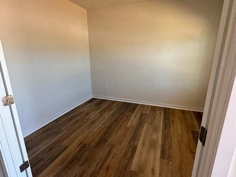 764 14th Avenue Ct NE — Photo 11