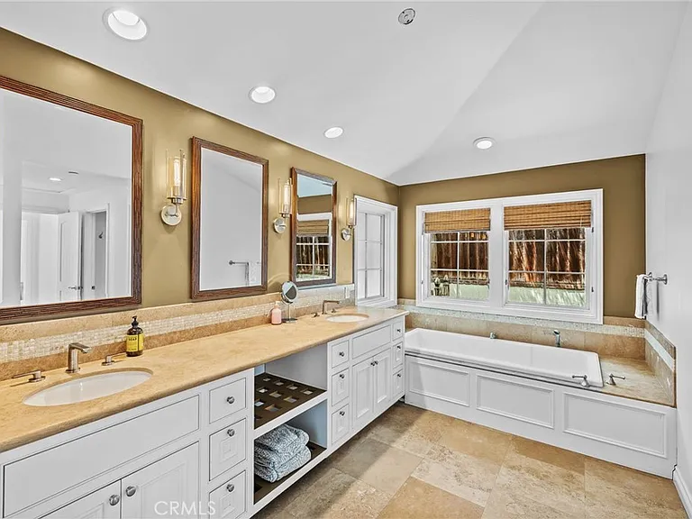 107 High Dr — Photo 16