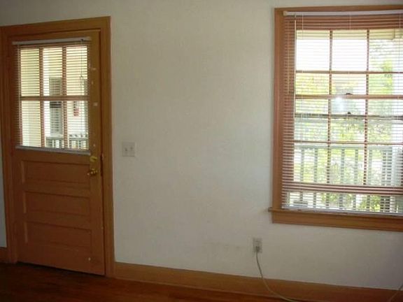 2nd image of 1143 Grove St APT 4