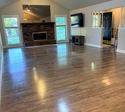 4th image of 2814 W Highland Dr