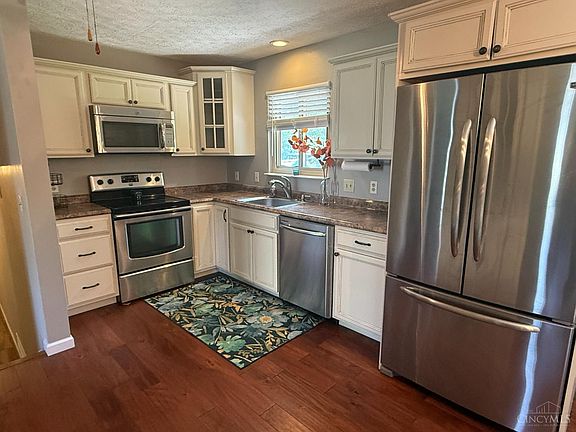 3rd image of 1831 Augusta Blvd