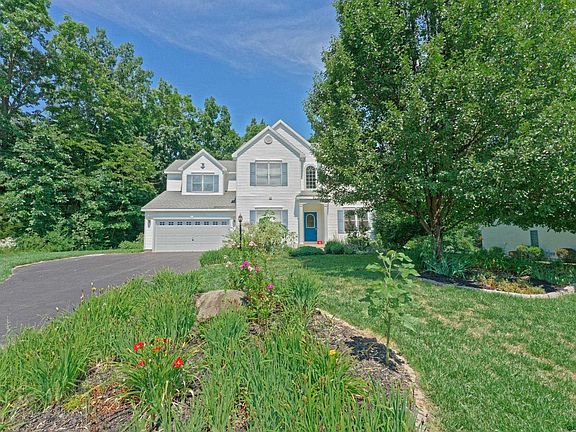3rd image of 37 Summerlin Dr