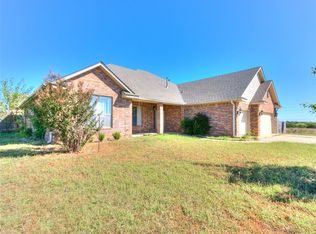4701 Hunters Glen Rd, Norman, OK 73026