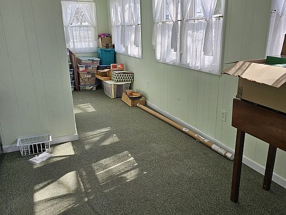5th image of 625 E Water St