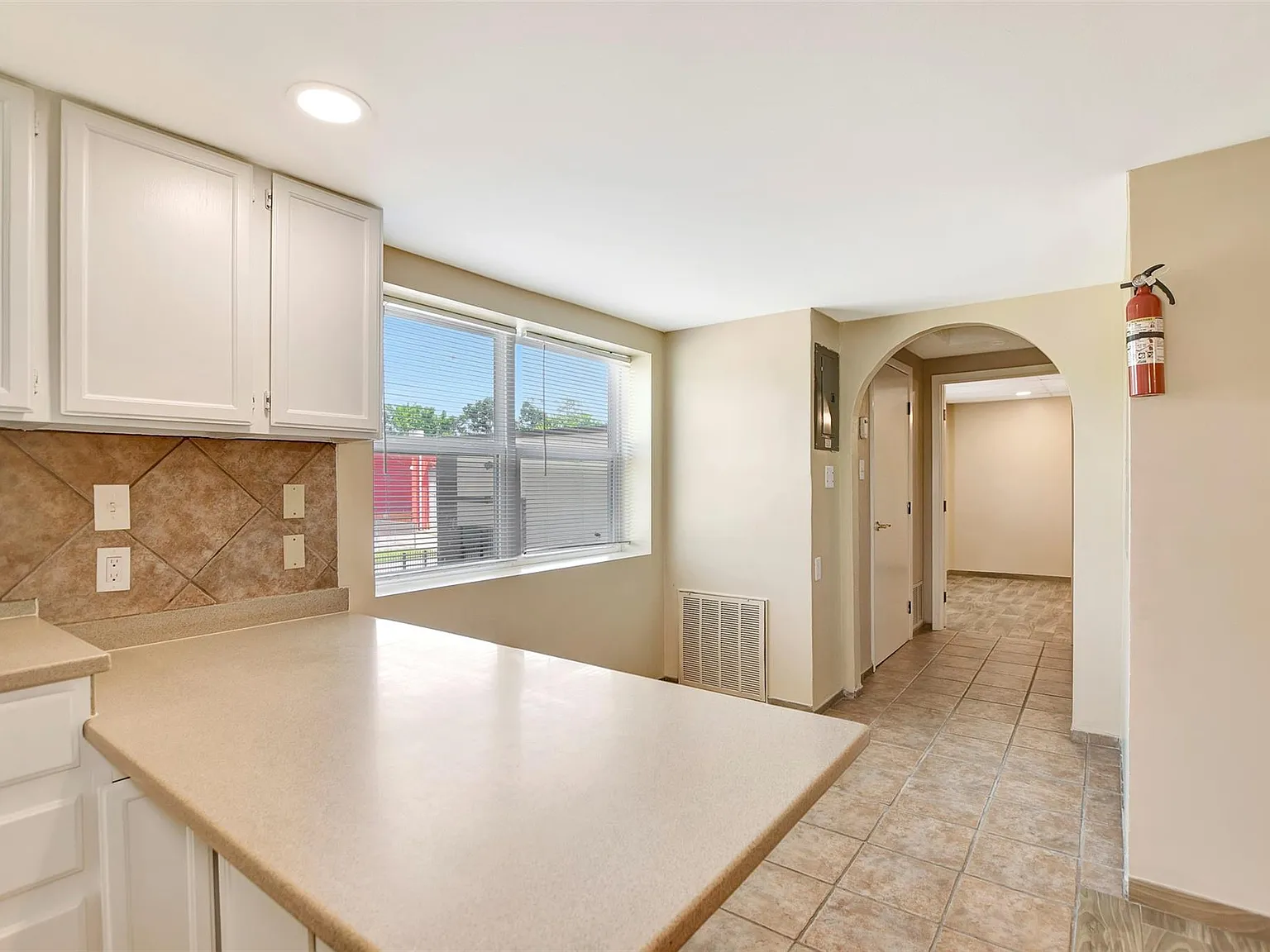 3 bed, 2.5 bath, 1600 sqft, $1,750 — Photo 1