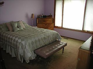 5th image of 217 E Monterey Ave
