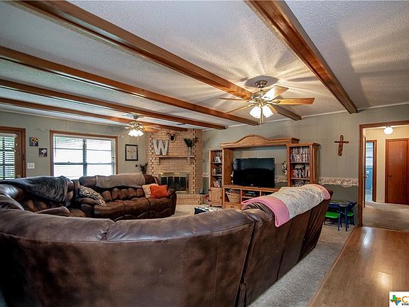 2nd image of 402 N Mesquite Dr