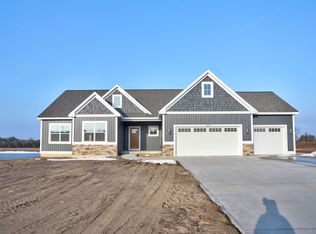 9503 Shoreway Dr, West Olive, MI 49460