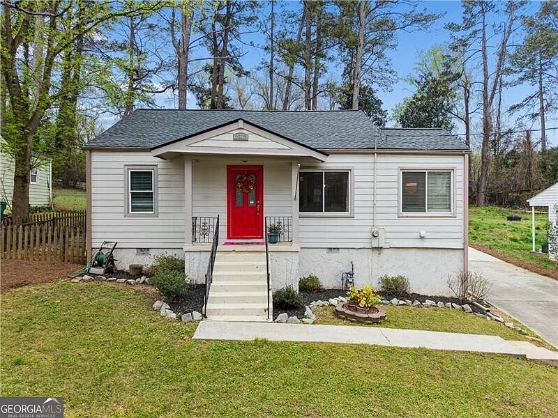 2013 Glenwood Ave SE