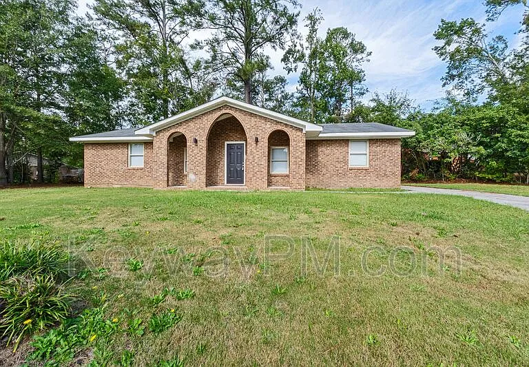 2631 Drayton Dr — Photo 1