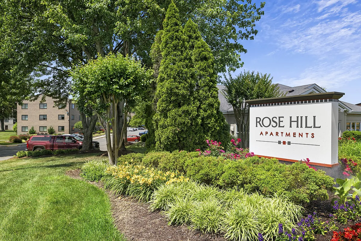 Building Photo - Rose Hill Apartments