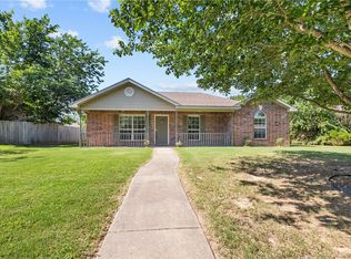 5716 W Chattel St, Fayetteville, AR 72704