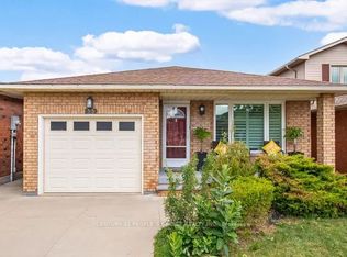 55 Vineberg Dr, Hamilton, ON L9B2P6