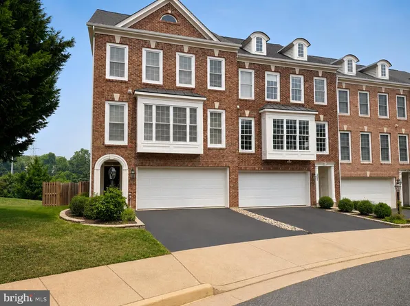 3348 Wilton Crest Ct, Alexandria, VA 22310