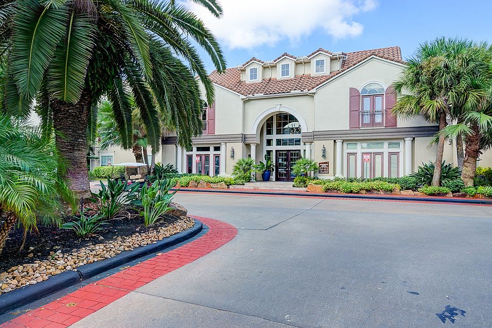 1st image of 7504 Kirby Dr #1622