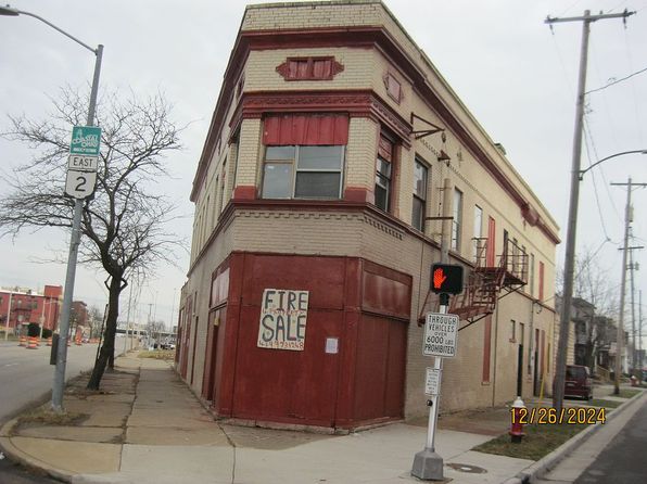 1023 Broadway St #3