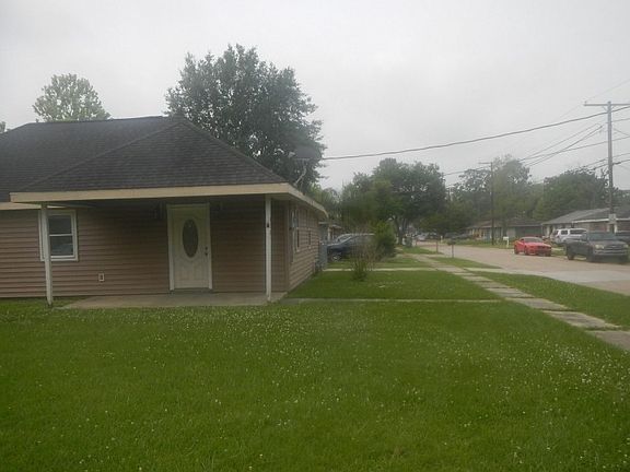 2nd image of 617 Wiegand Dr