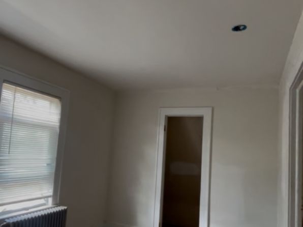 30 Meadow Rd