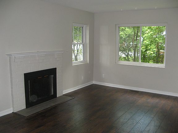 4th image of 962 Helen St