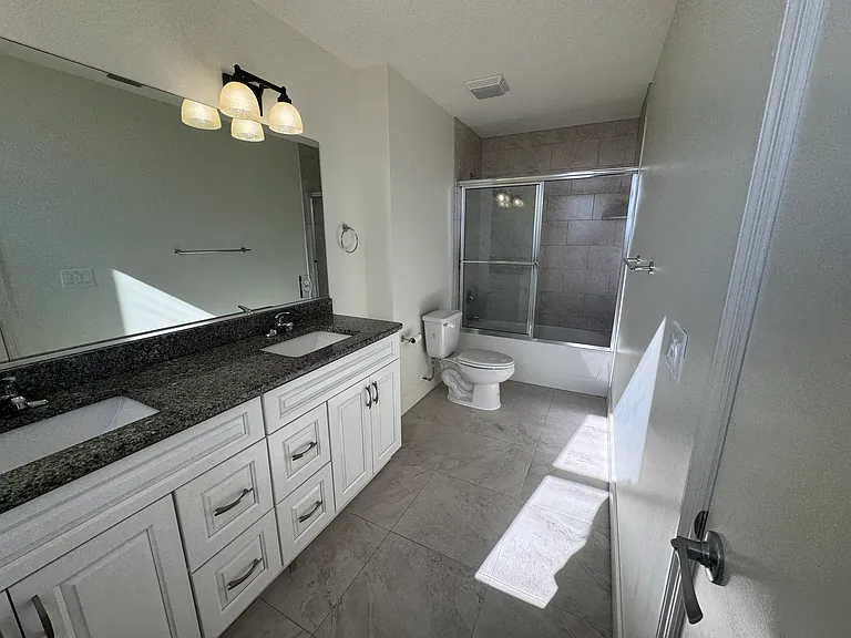 201 W Marion Ave #1414 — Photo 13