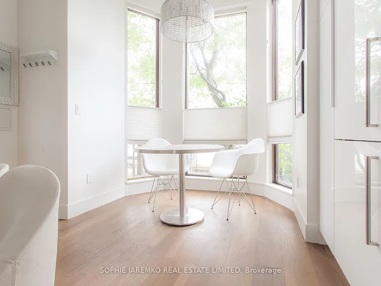 171 Carlton St #1 — Photo 3