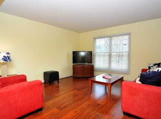 87 Castleview Dr, Mc Kees Rocks, PA 15136