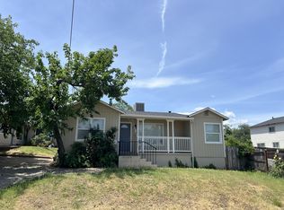 1762 Willis St, Redding, CA 96001