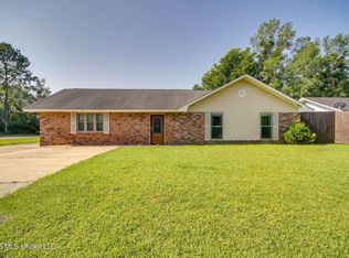 12424 Crestwood Dr, Gulfport, MS 39503