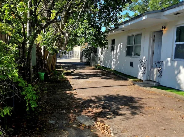 241 NW 32nd St, Miami, FL 33127