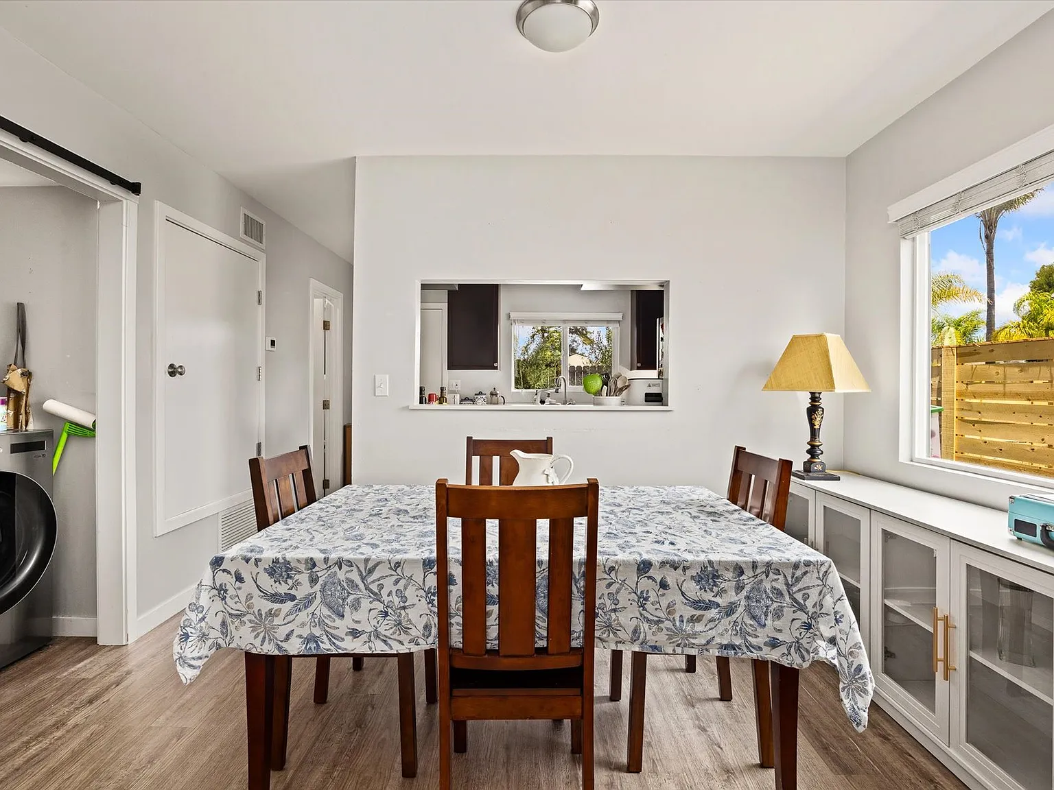 2 bed, 1156 sqft, $2,850 — Photo 4