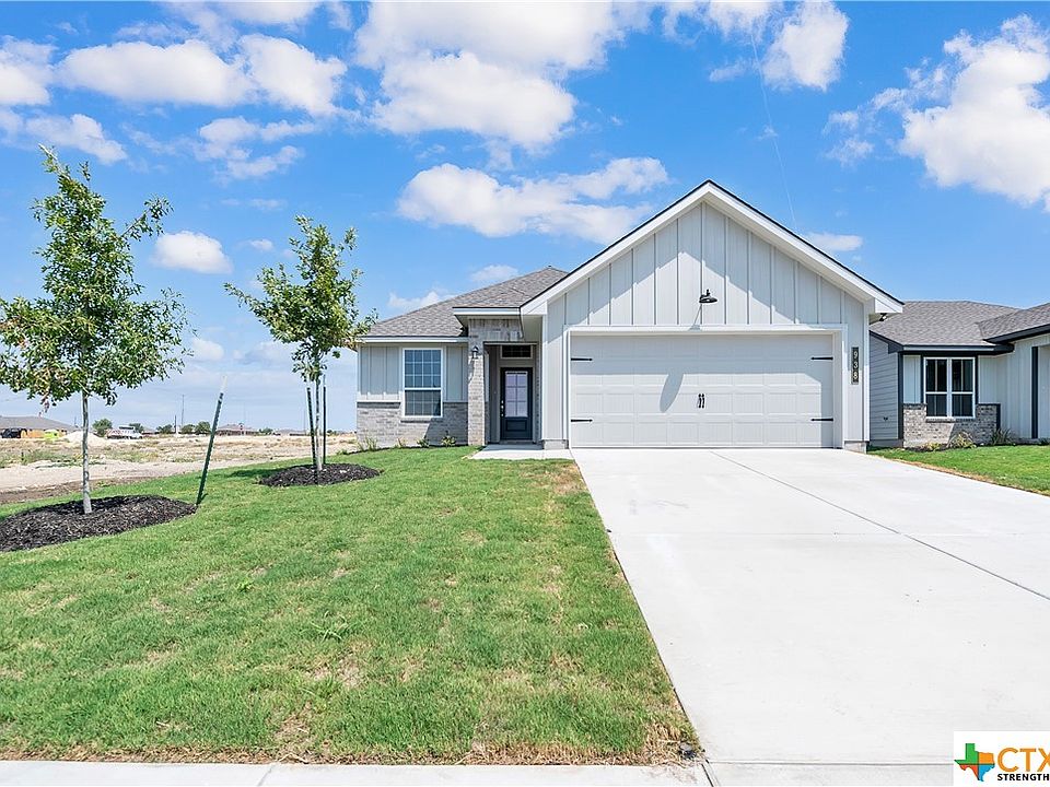 1st image of 938 James Parker Cir