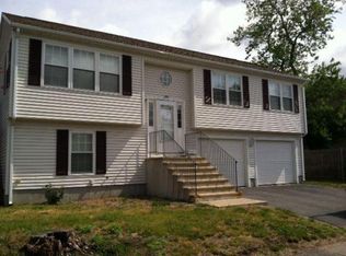 216 Fuller St, Pawtucket, RI 02861