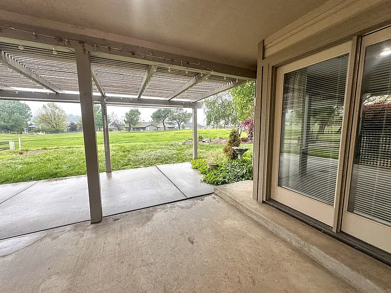 23891 Shoreline Ct — Photo 25