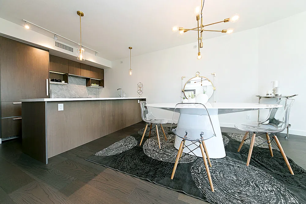 810 Smithe Street — Photo 3